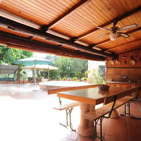 Homeholidaysrentals Le Vinya Pineda de Mar